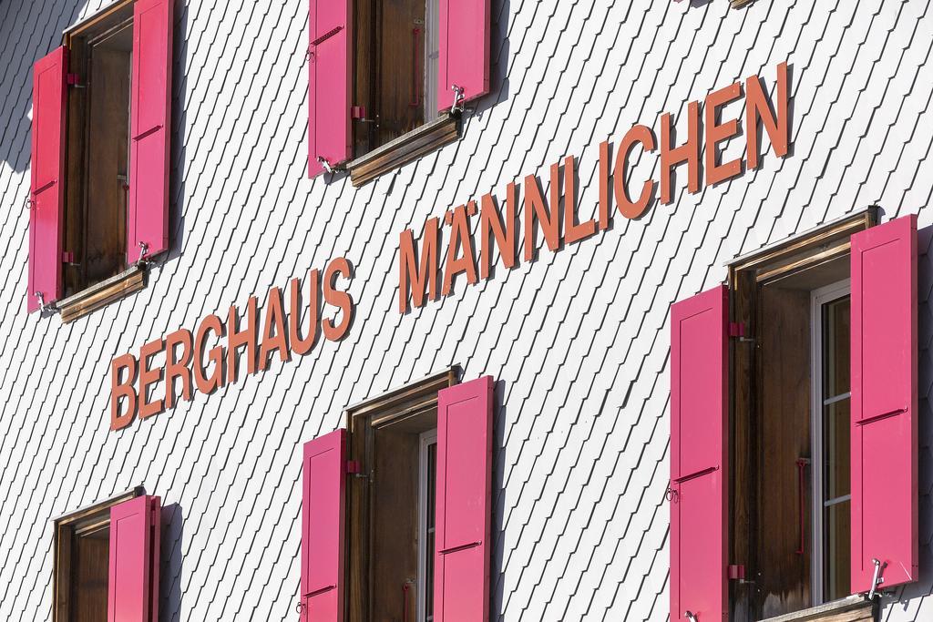 Отель Berghaus Maennlichen Гриндельвальд Экстерьер фото